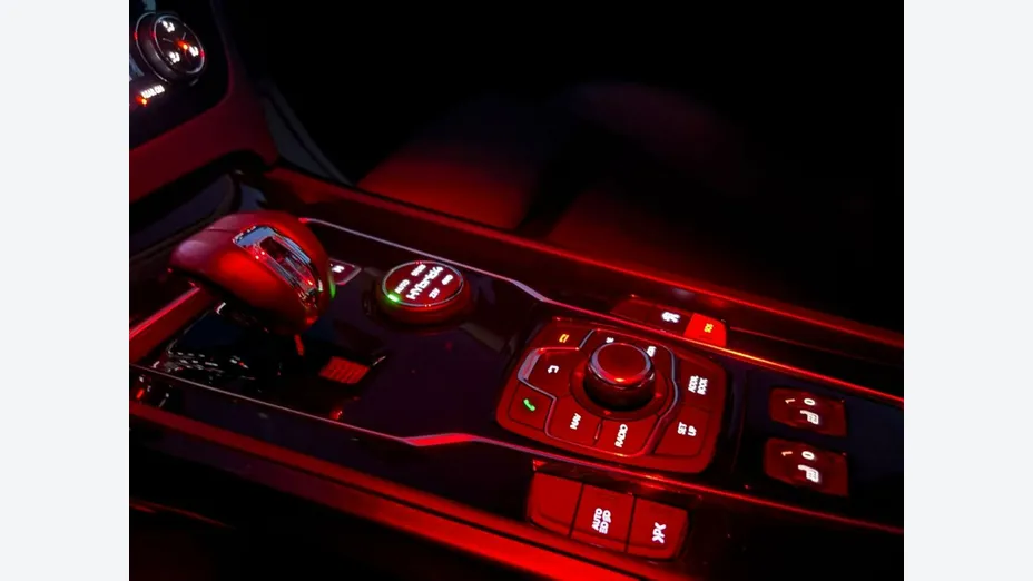 PEUGEOT 508 -