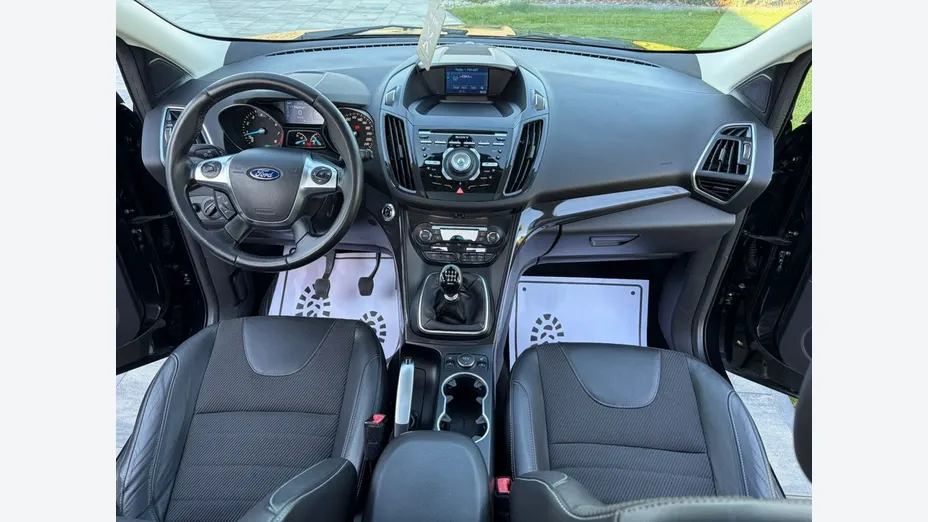 FORD Kuga -