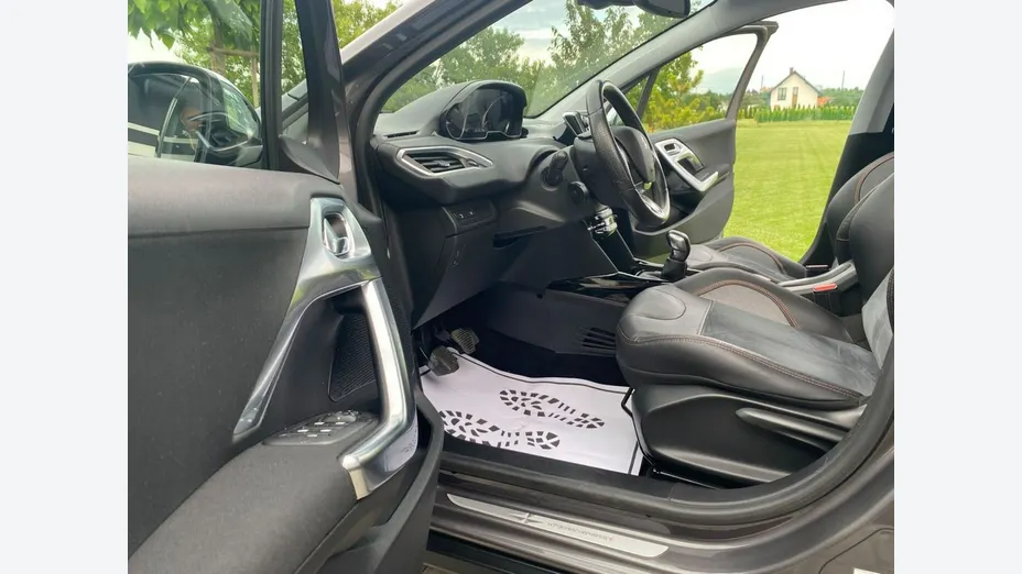 PEUGEOT 2008 -