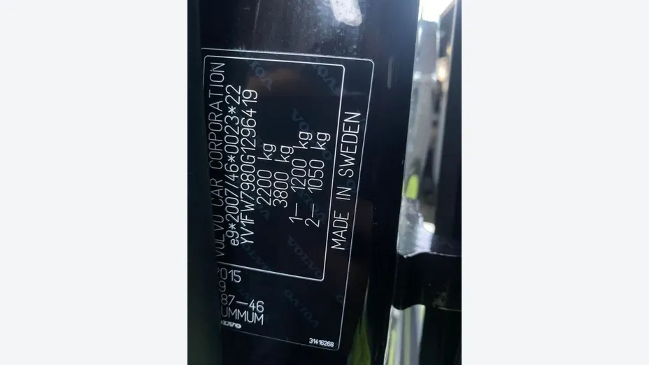 VOLVO V60 -