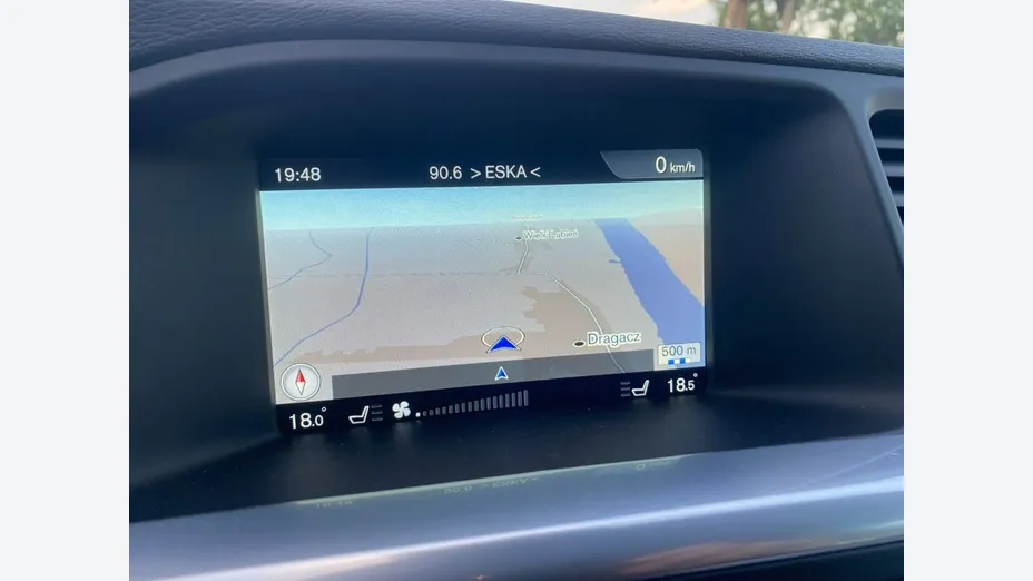 VOLVO V60 -