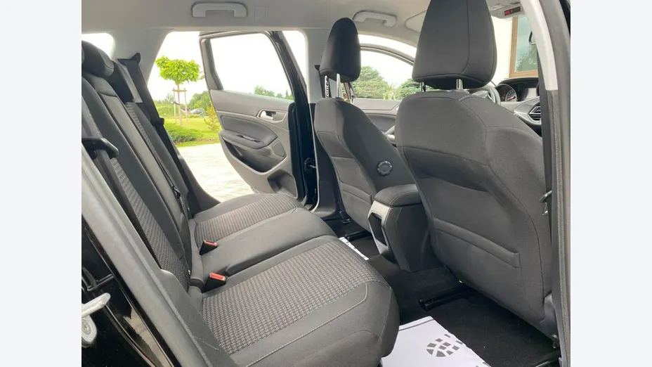 PEUGEOT 308 -