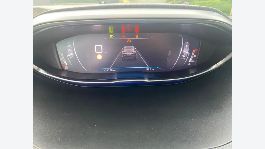 PEUGEOT 3008 -
