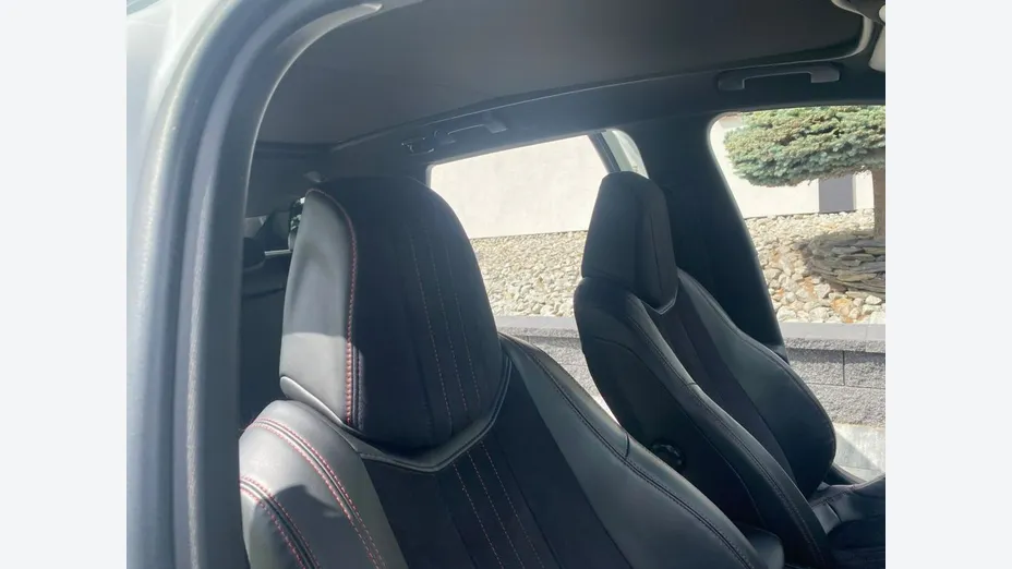 PEUGEOT 308 -