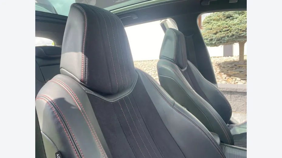 PEUGEOT 308 -