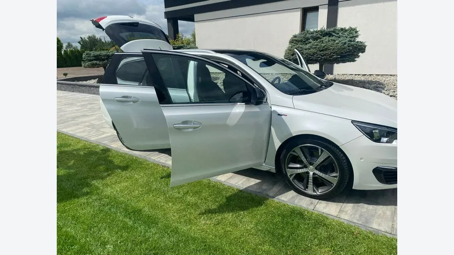 PEUGEOT 308 -