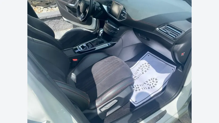 PEUGEOT 308 -