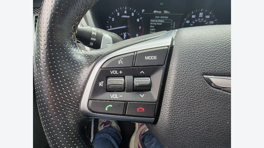 Genesis G80 -