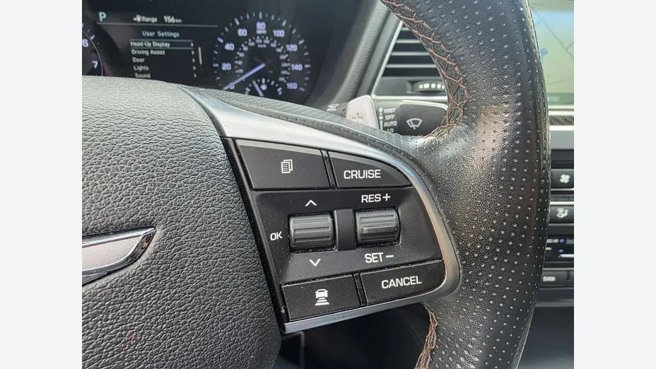 Genesis G80 -