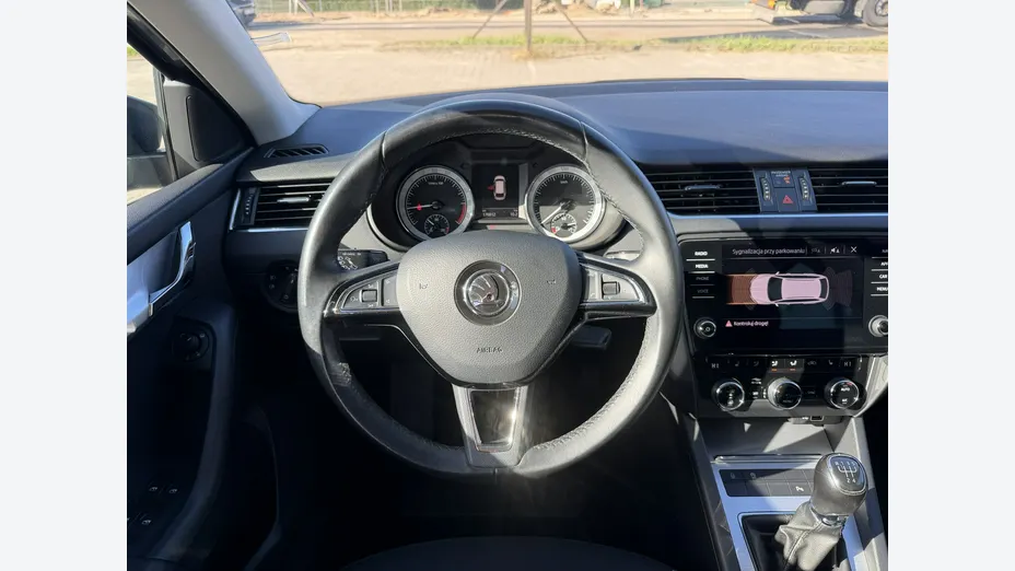 SKODA Octavia -