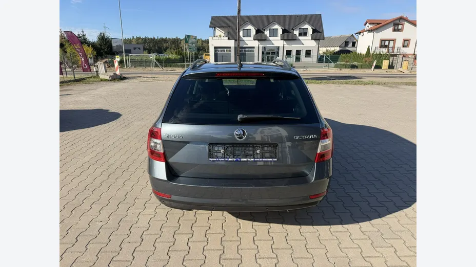SKODA Octavia -
