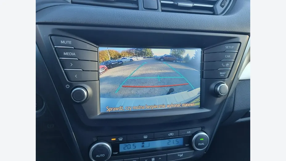 TOYOTA Avensis -