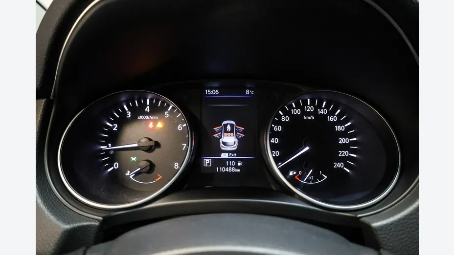 NISSAN Qashqai -