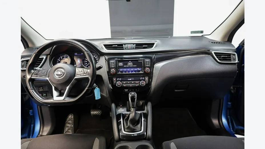 NISSAN Qashqai -