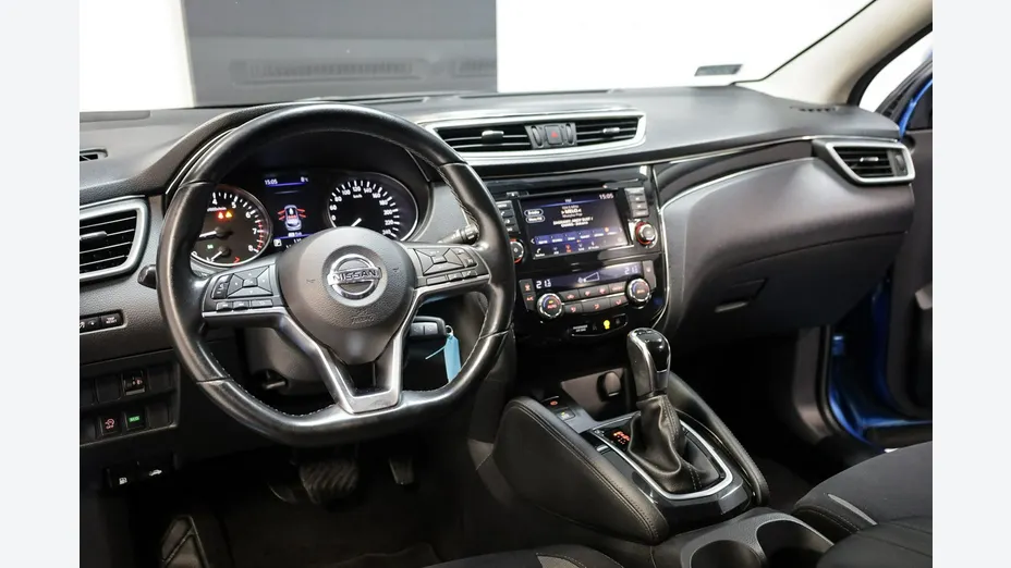 NISSAN Qashqai -