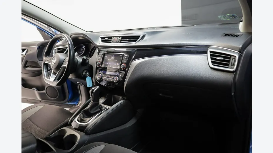 NISSAN Qashqai -
