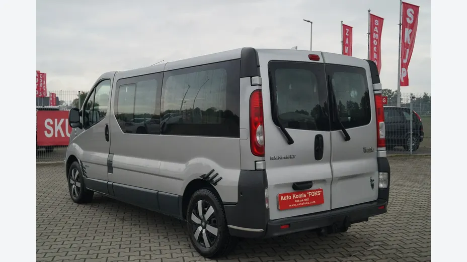 RENAULT Trafic -