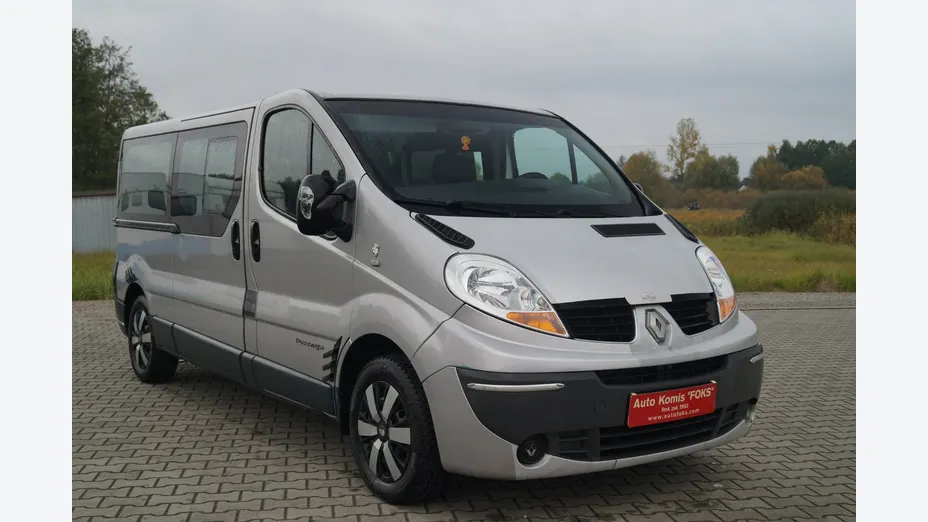 RENAULT Trafic -