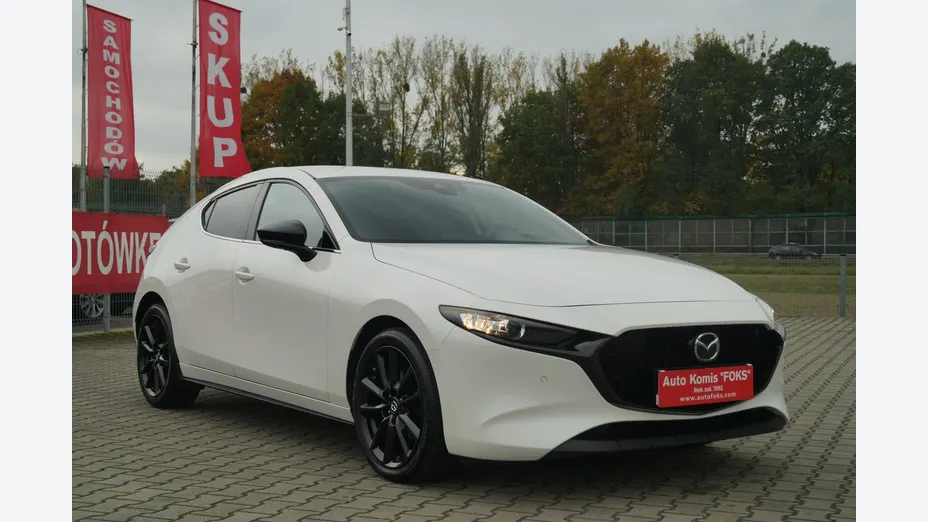 MAZDA 3 -