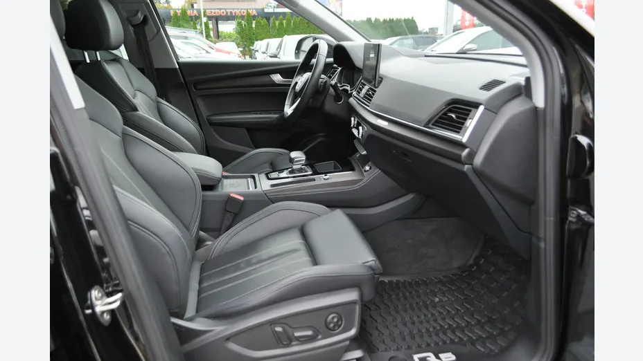 AUDI Q5 -