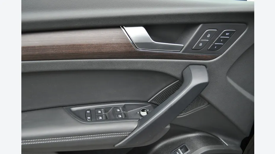 AUDI Q5 -