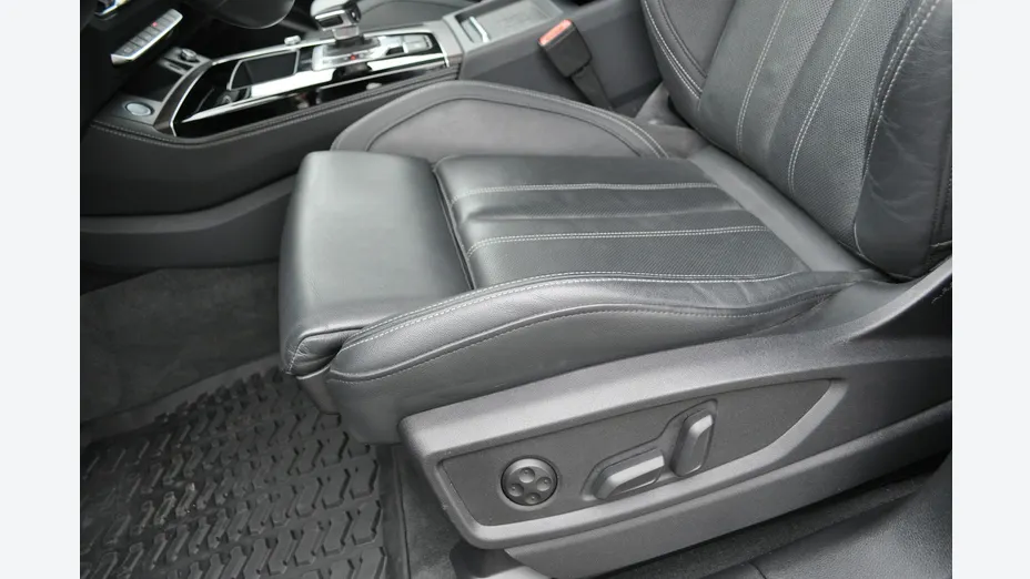 AUDI Q5 -