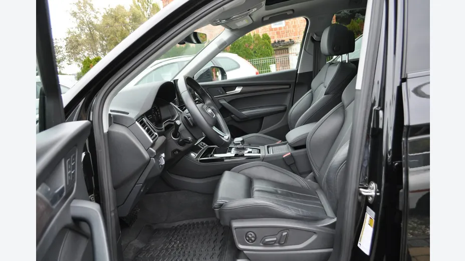 AUDI Q5 -