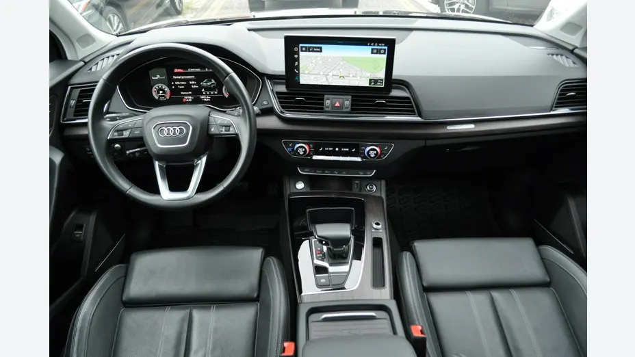 AUDI Q5 -