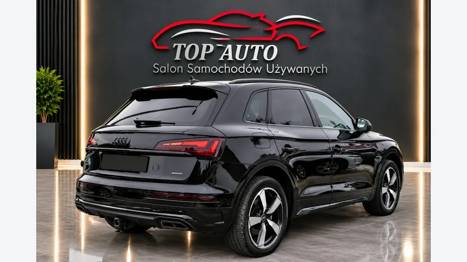 AUDI Q5 -
