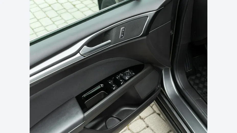 FORD Mondeo -