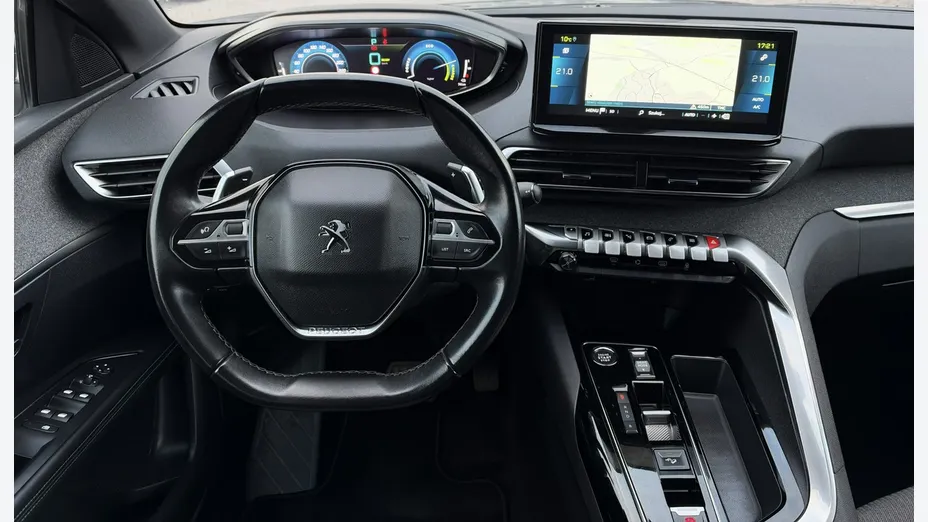 PEUGEOT 3008 -