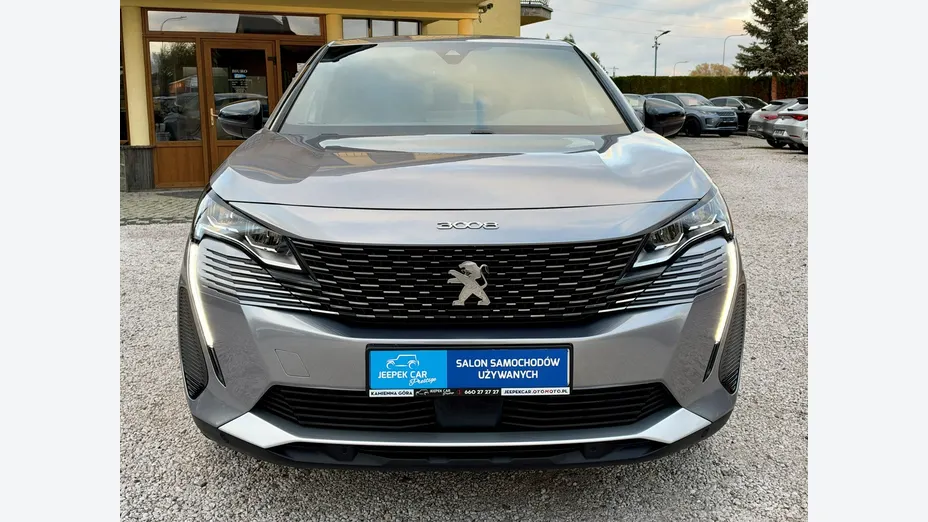 PEUGEOT 3008 -
