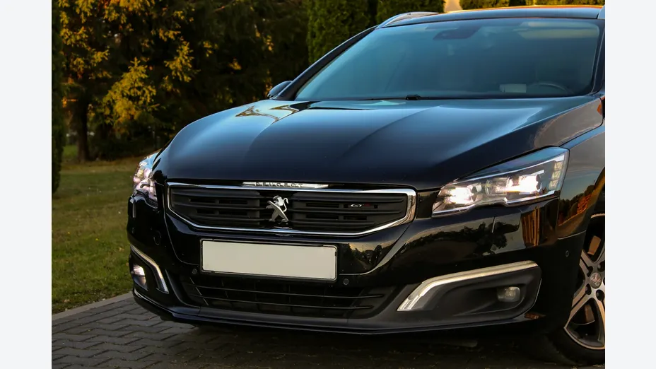 PEUGEOT 508 -