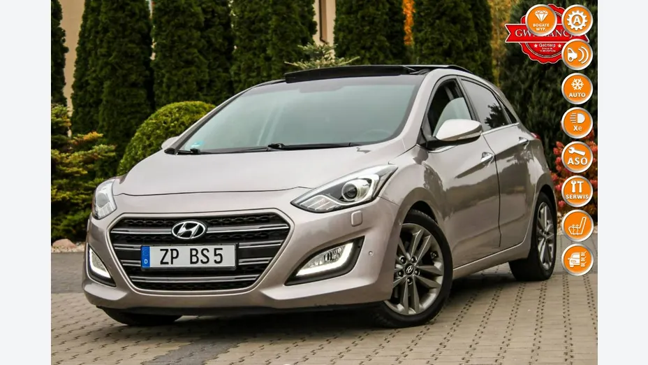 HYUNDAI i30 -