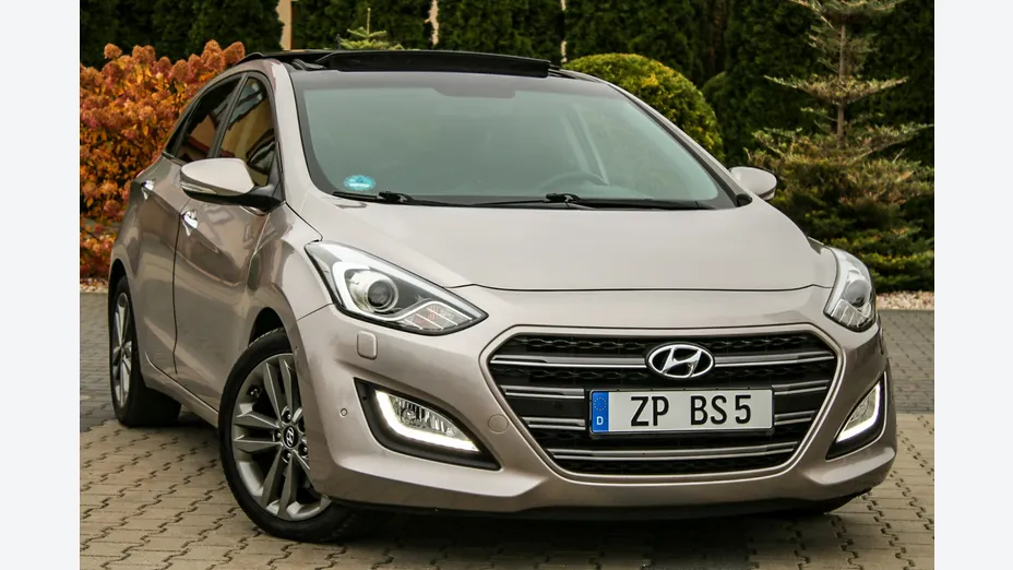 HYUNDAI i30 -
