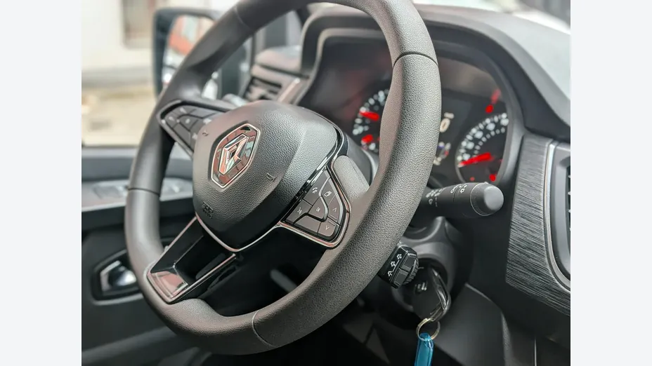 RENAULT Trafic -
