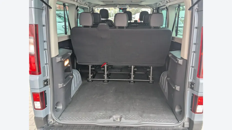 RENAULT Trafic -