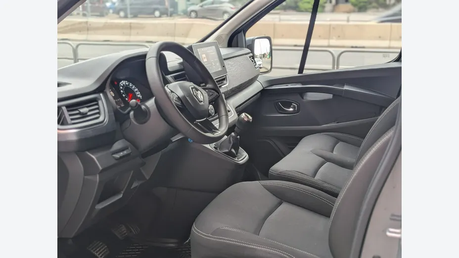 RENAULT Trafic -