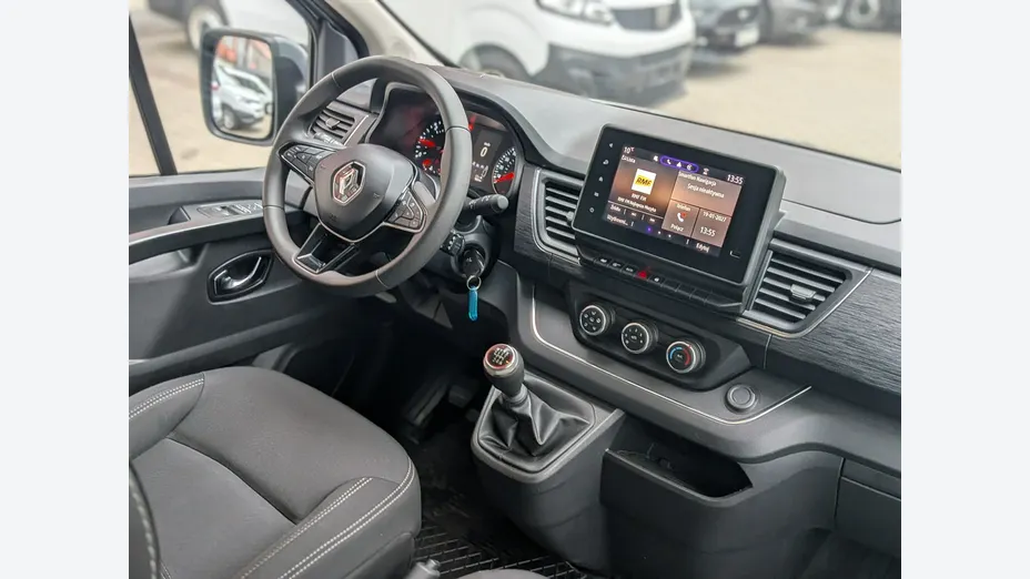 RENAULT Trafic -