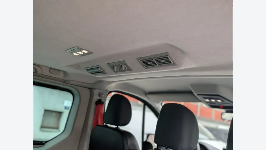 RENAULT Trafic -