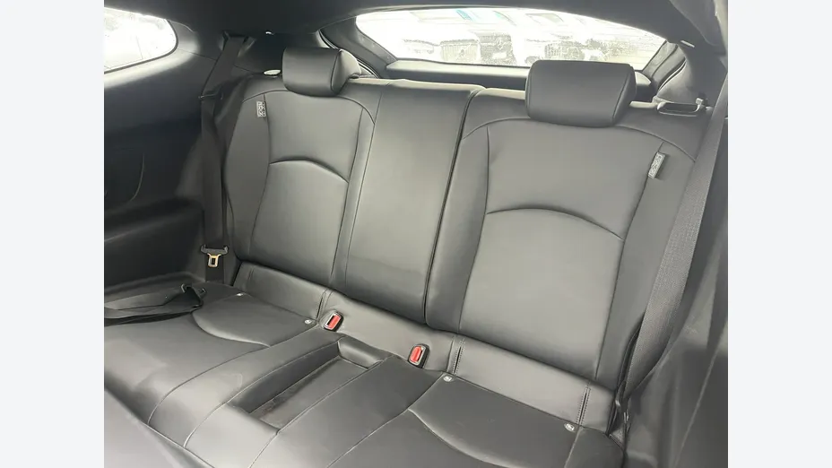 TOYOTA Yaris -