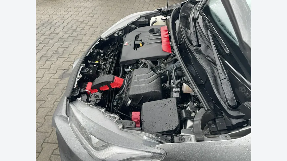 TOYOTA Yaris -