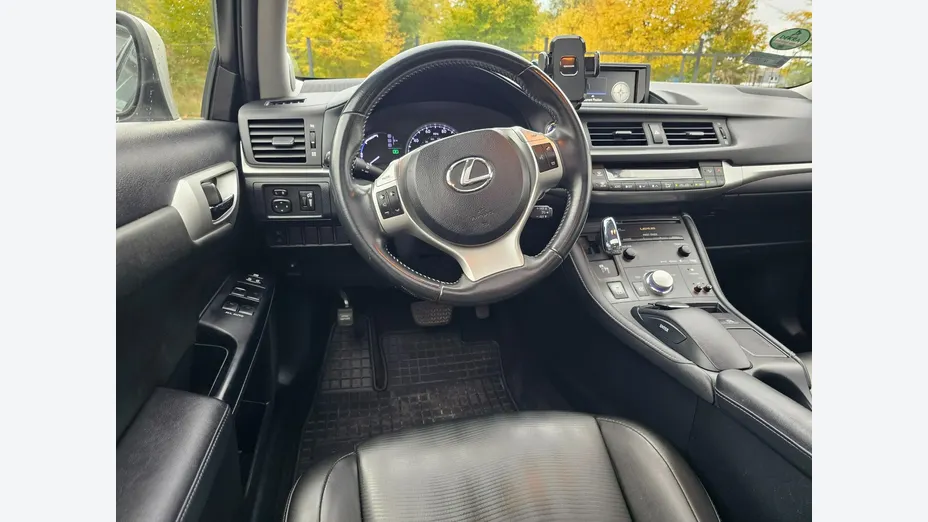 LEXUS CT -