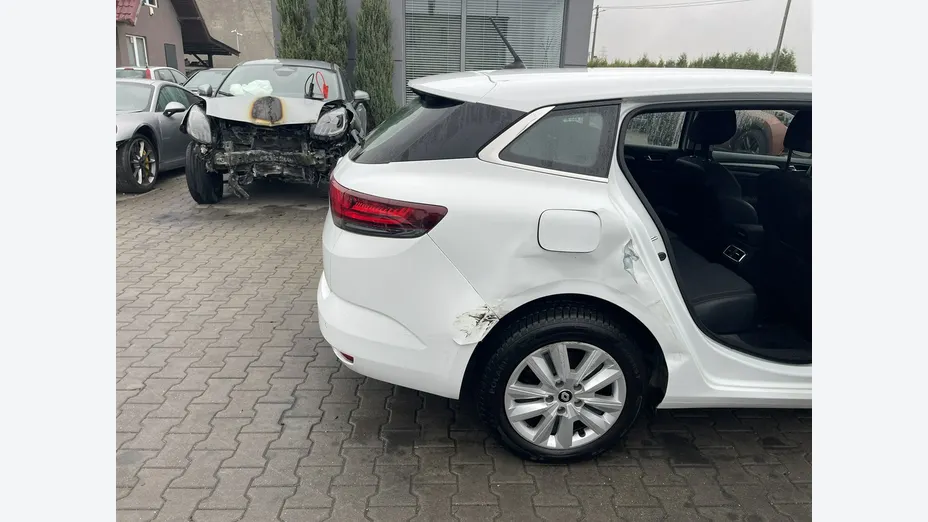 RENAULT Megane -