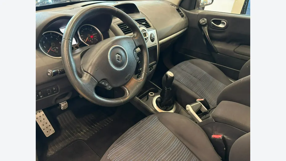 RENAULT Megane -