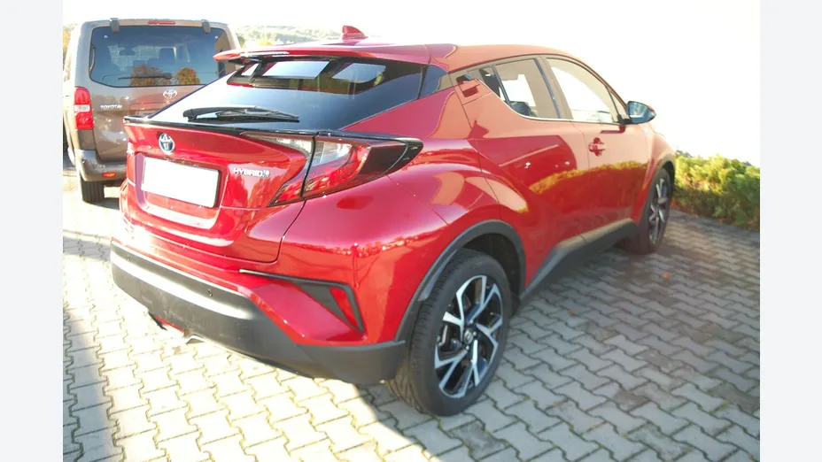 TOYOTA C-HR -