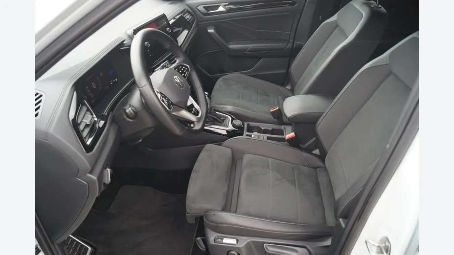 VOLKSWAGEN T-ROC -