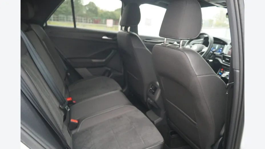VOLKSWAGEN T-ROC -