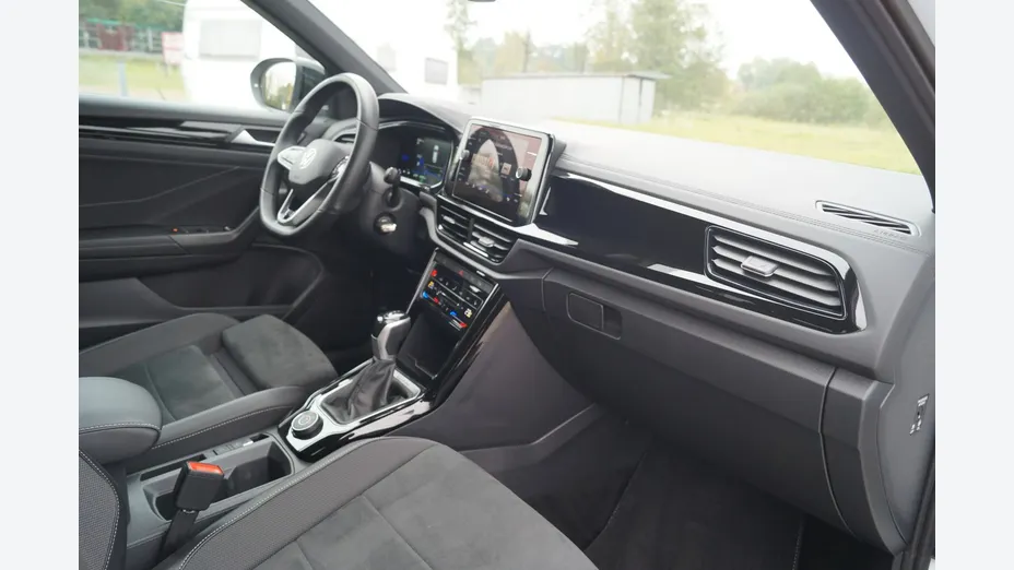 VOLKSWAGEN T-ROC -
