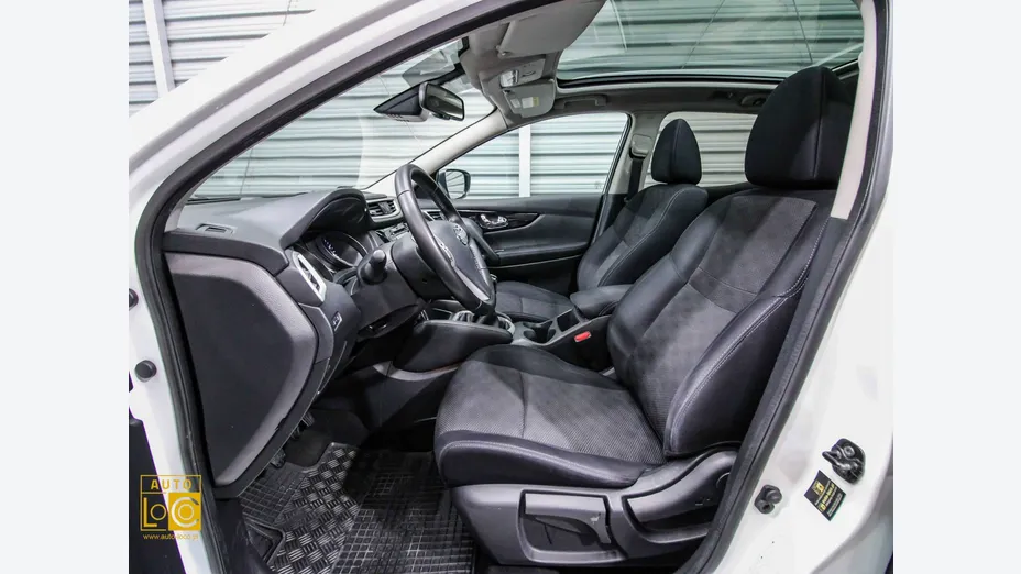 NISSAN Qashqai -